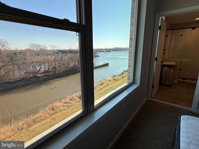 3119 PIERVIEW LN, Philadelphia, PA 19125