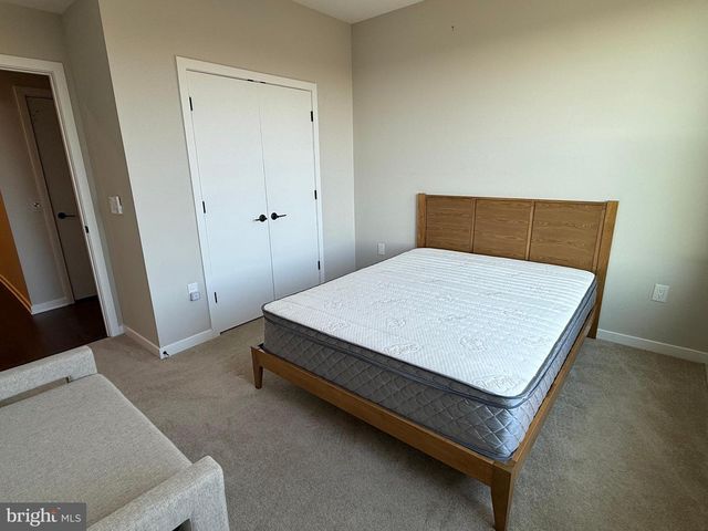 3119 PIERVIEW LN, Philadelphia, PA 19125