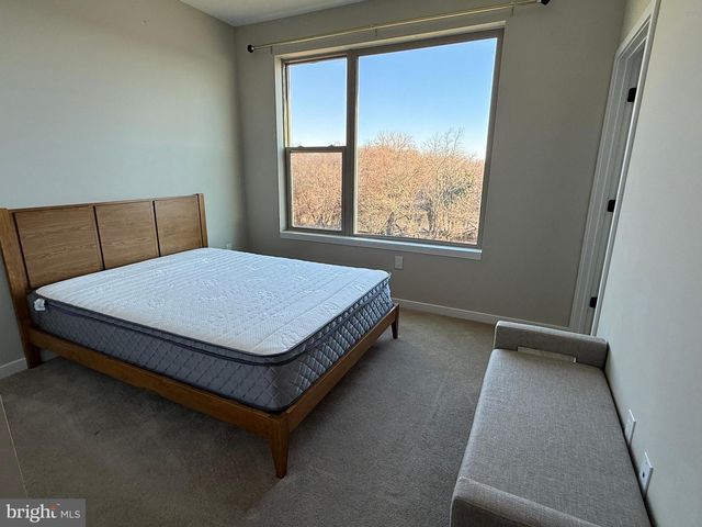 3119 PIERVIEW LN, Philadelphia, PA 19125