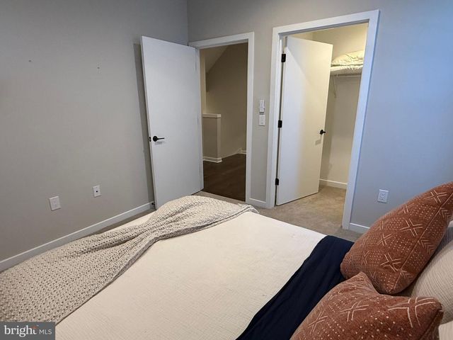 3119 PIERVIEW LN, Philadelphia, PA 19125