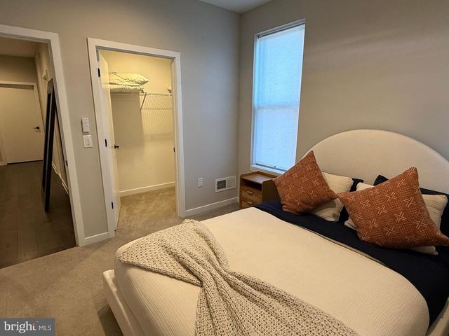 3119 PIERVIEW LN, Philadelphia, PA 19125