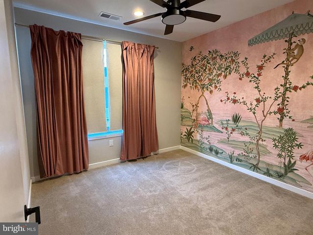 3119 PIERVIEW LN, Philadelphia, PA 19125