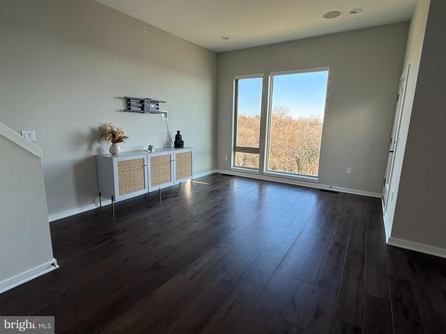 3119 PIERVIEW LN, Philadelphia, PA 19125