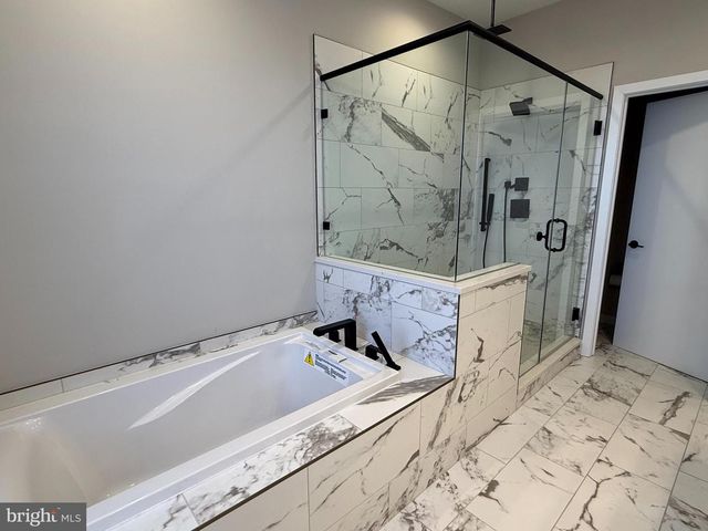 3119 PIERVIEW LN, Philadelphia, PA 19125