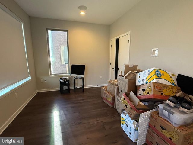 3119 PIERVIEW LN, Philadelphia, PA 19125