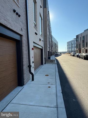 3119 PIERVIEW LN, Philadelphia, PA 19125