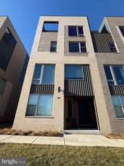 3119 PIERVIEW LN, Philadelphia, PA 19125