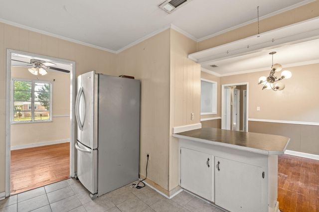 713 Myrtle St., Hattiesburg, MS 39401