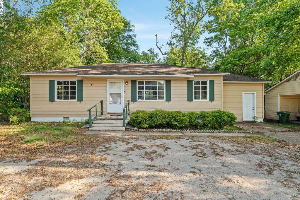 713 Myrtle St., Hattiesburg, MS 39401