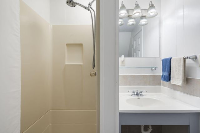 353 Deep Water Circle, Reeds Spring, MO 65737