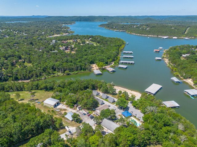 353 Deep Water Circle, Reeds Spring, MO 65737