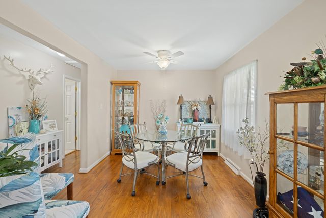 2399 HIGHVIEW CIR, Staunton, VA 24401