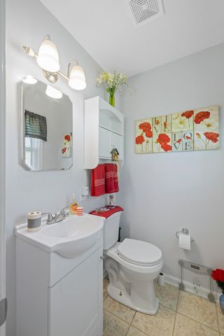 2399 HIGHVIEW CIR, Staunton, VA 24401
