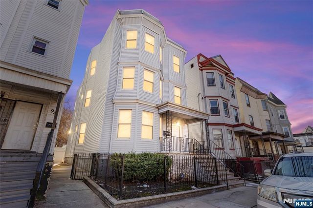 96 11th Avenue, Newark, NJ 07107