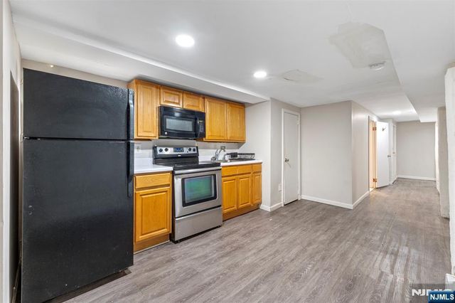 96 11th Avenue, Newark, NJ 07107