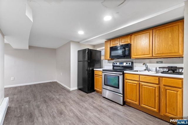 96 11th Avenue, Newark, NJ 07107