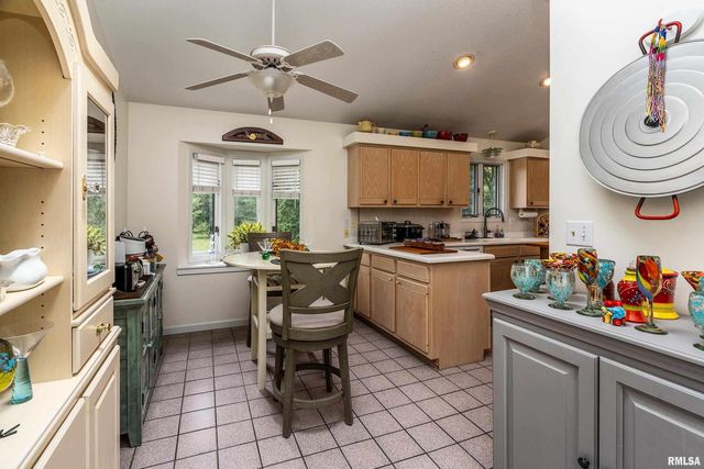 173 Lake Indian Hills Circle, Carbondale, IL 62902