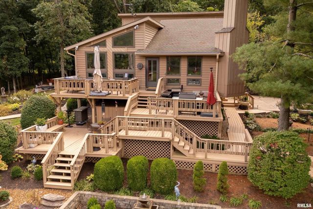 173 Lake Indian Hills Circle, Carbondale, IL 62902