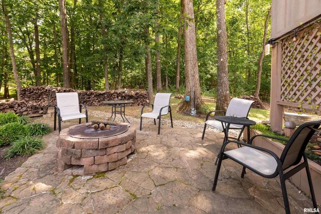 173 Lake Indian Hills Circle, Carbondale, IL 62902