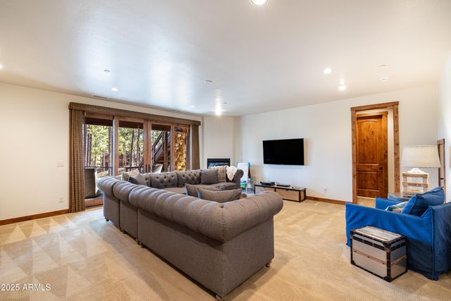 2649 S BLUEBIRD Court, Flagstaff, AZ 86005