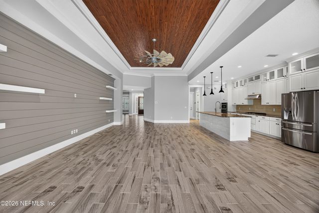 186 FRESHWATER Drive, St. Johns, FL 32259