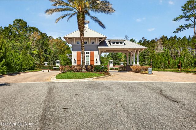 186 FRESHWATER Drive, St. Johns, FL 32259