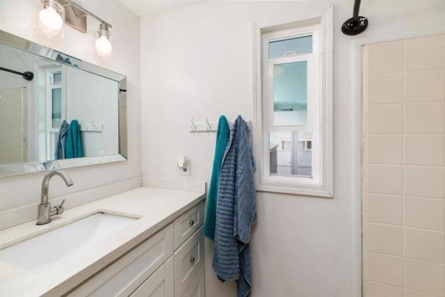 351 E Bradley, El Cajon, CA 92021