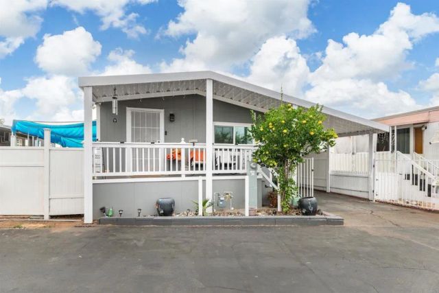 351 E Bradley, El Cajon, CA 92021