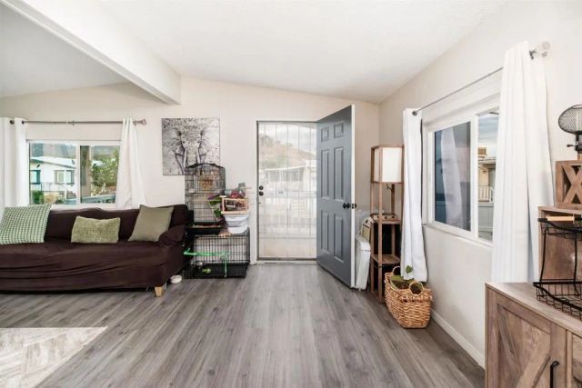 351 E Bradley, El Cajon, CA 92021