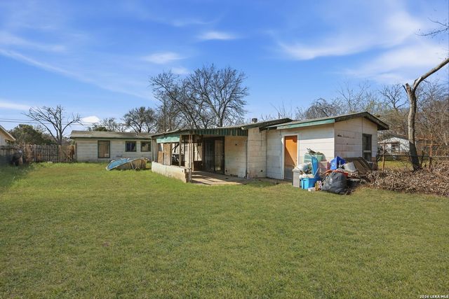 853 Holmgreen Rd, San Antonio, TX 78220