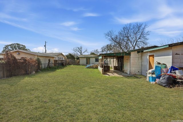 853 Holmgreen Rd, San Antonio, TX 78220