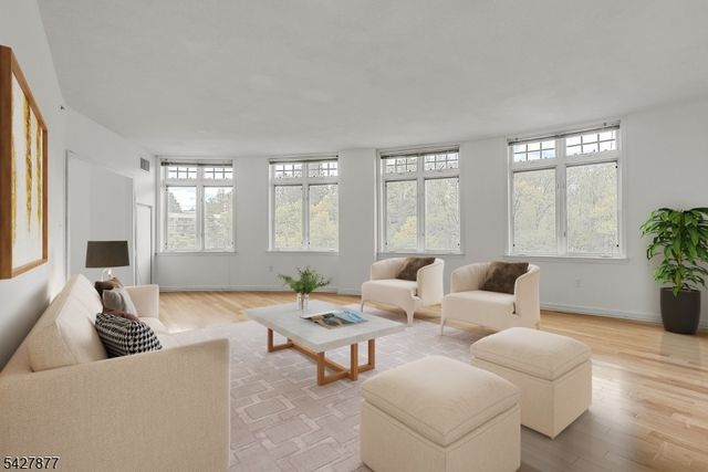 616 S Orange Ave, 4E 4E, Maplewood Twp., NJ 07040