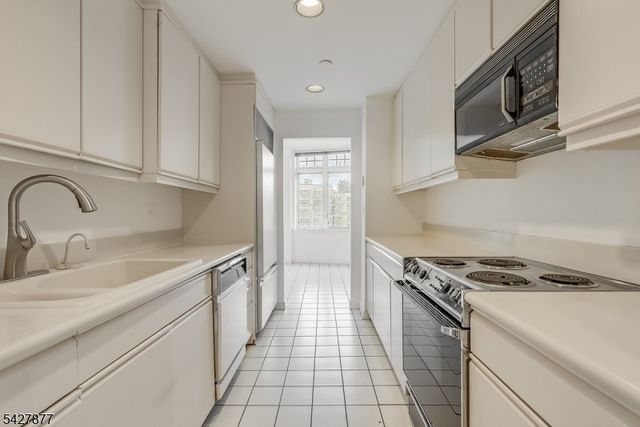 616 S Orange Ave, 4E 4E, Maplewood Twp., NJ 07040