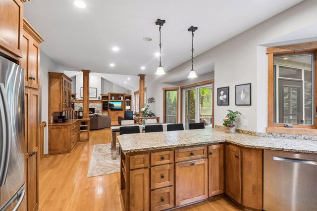 1222 Adrian Circle, Chaska, MN 55318