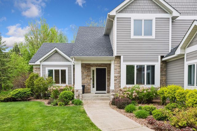 1222 Adrian Circle, Chaska, MN 55318