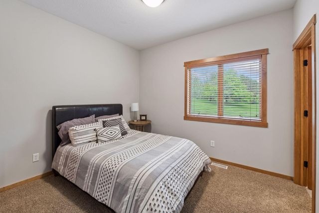 1222 Adrian Circle, Chaska, MN 55318