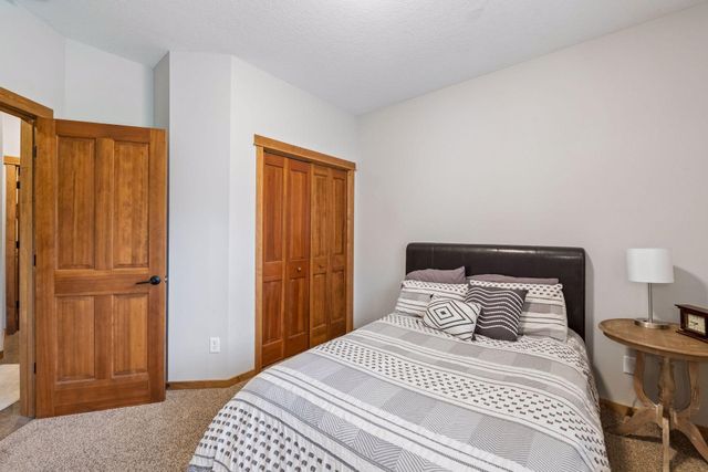 1222 Adrian Circle, Chaska, MN 55318