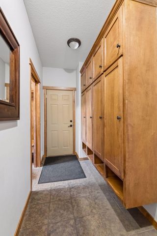 1222 Adrian Circle, Chaska, MN 55318