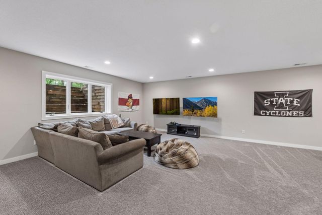 1222 Adrian Circle, Chaska, MN 55318