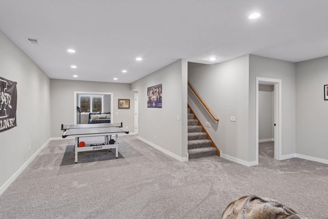 1222 Adrian Circle, Chaska, MN 55318