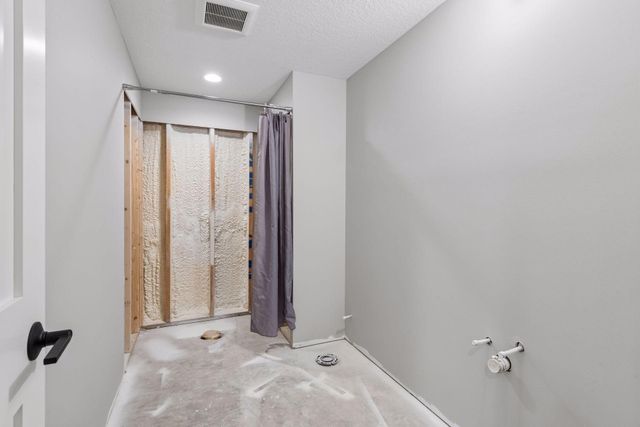 1222 Adrian Circle, Chaska, MN 55318