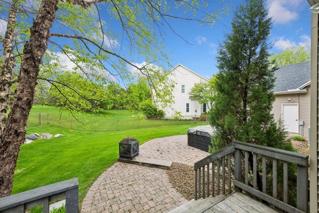 1222 Adrian Circle, Chaska, MN 55318