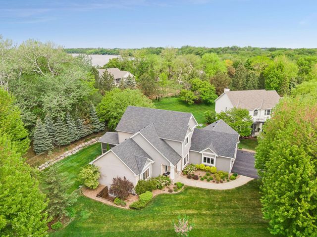 1222 Adrian Circle, Chaska, MN 55318