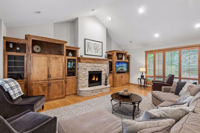 1222 Adrian Circle, Chaska, MN 55318
