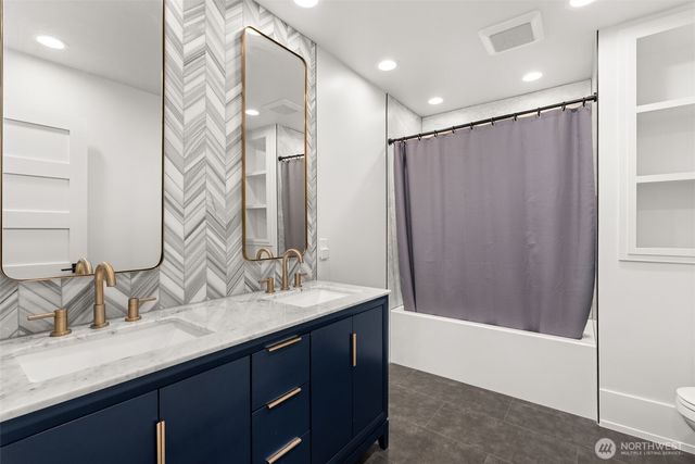 10901 Greendale Drive SW, Lakewood, WA 98498