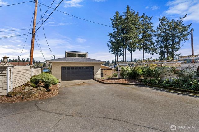 10901 Greendale Drive SW, Lakewood, WA 98498