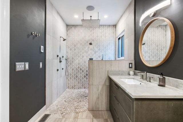 217 Barrington Court, W, Franklin, TN 37067