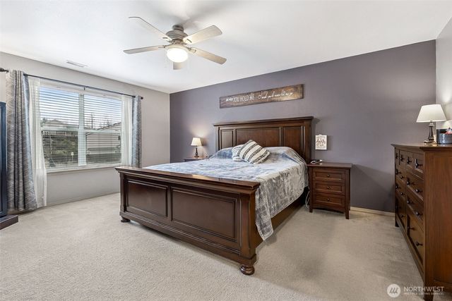 8209 209th Avenue Ct E, Bonney Lake, WA 98391