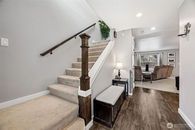 8209 209th Avenue Ct E, Bonney Lake, WA 98391