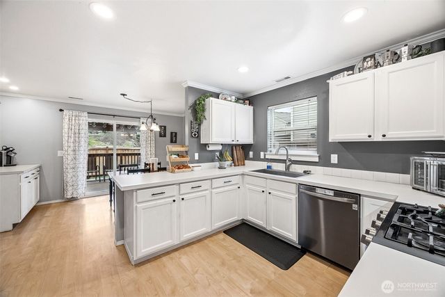 8209 209th Avenue Ct E, Bonney Lake, WA 98391